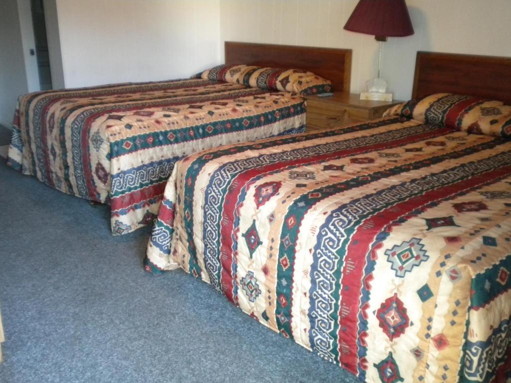 Holiday House Motel Пентіктон Номер фото