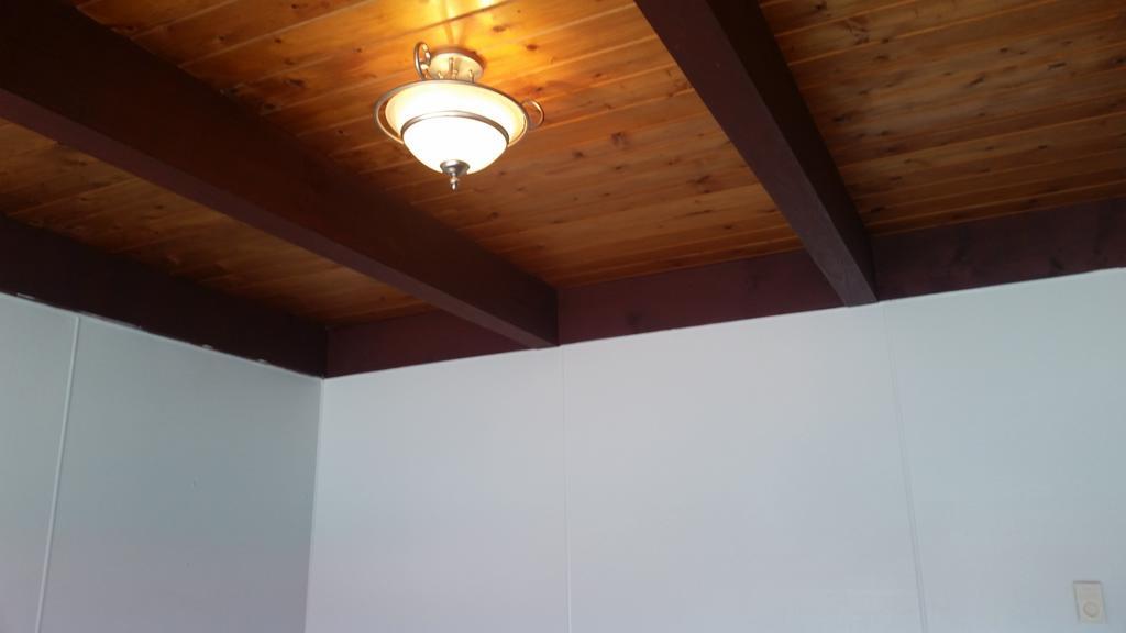 Holiday House Motel Пентіктон Екстер'єр фото